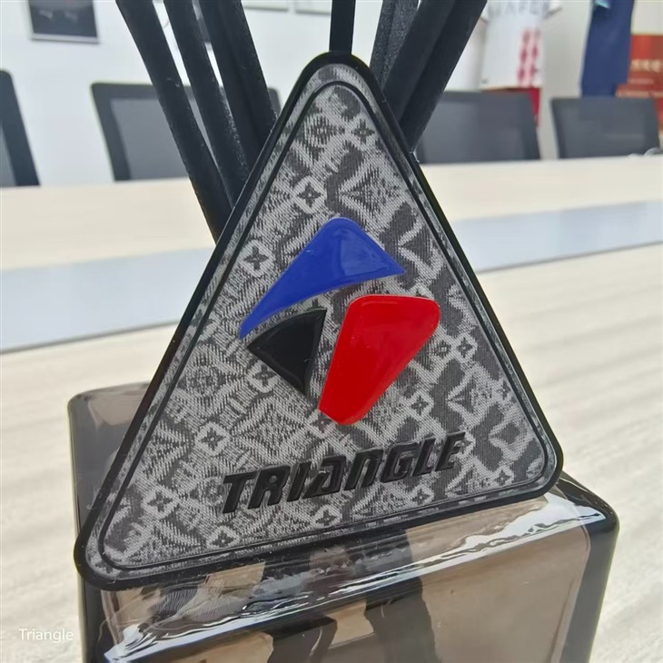 3D Lenticular & Iridescent Silicone Heat Transfer Badges factory